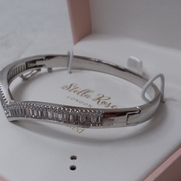 Bracelet Fine Silver Plated Clear Rhinestones Baguettes Stella Rose - Picture 2 of 6